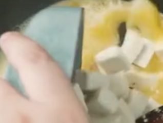 金沙火腿豆腐怎么做