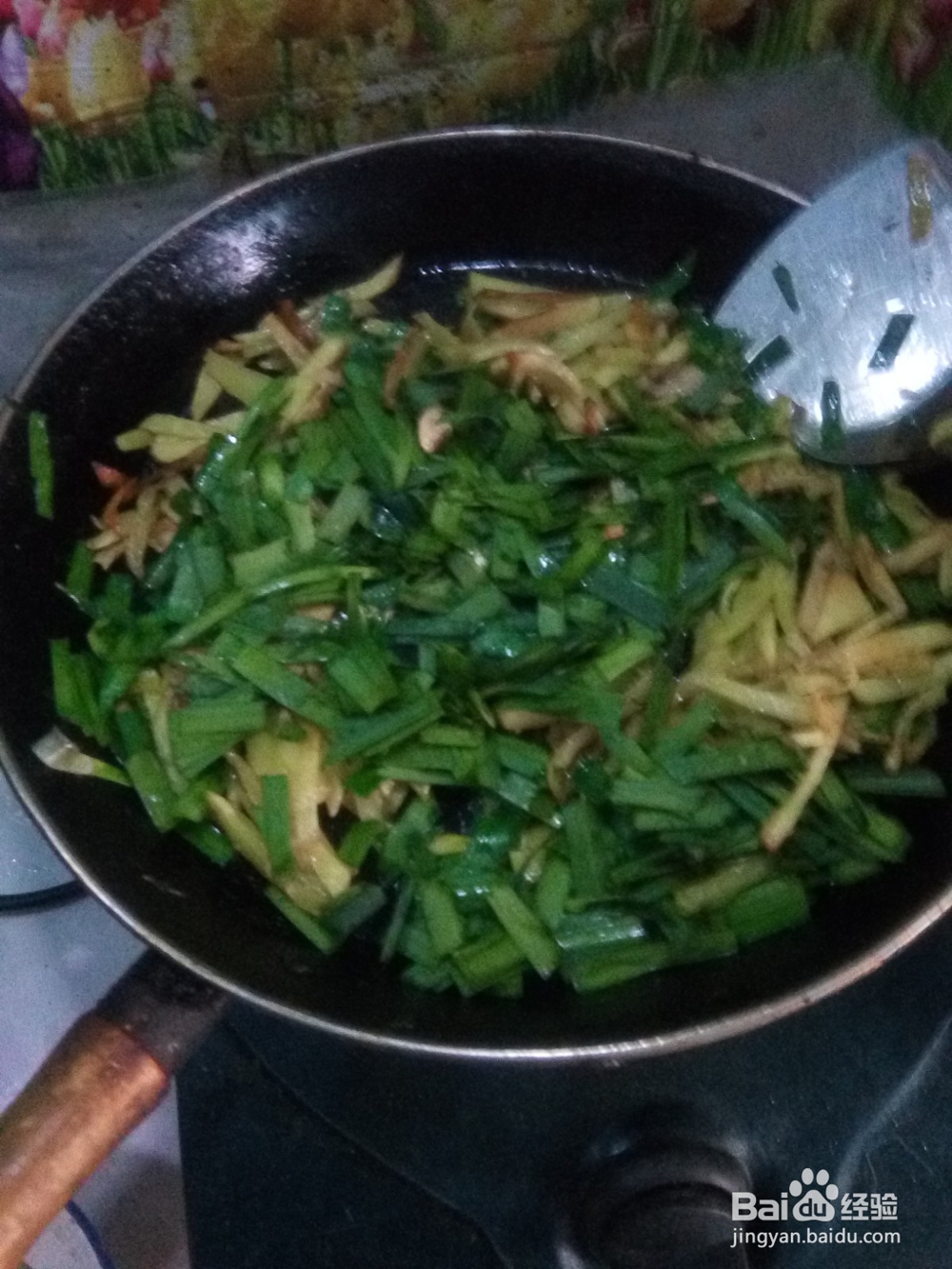 马铃薯丝炒韭菜