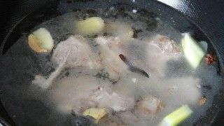 教你做出美味的清炖羊排萝卜汤