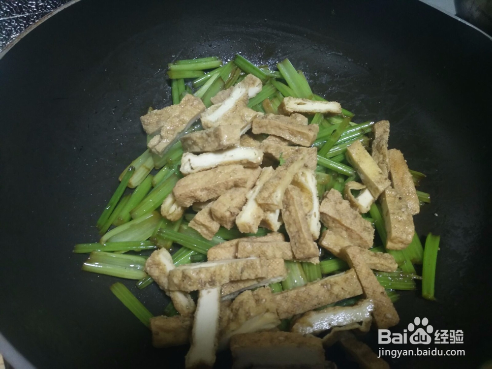 芹菜炒豆干的简单做法