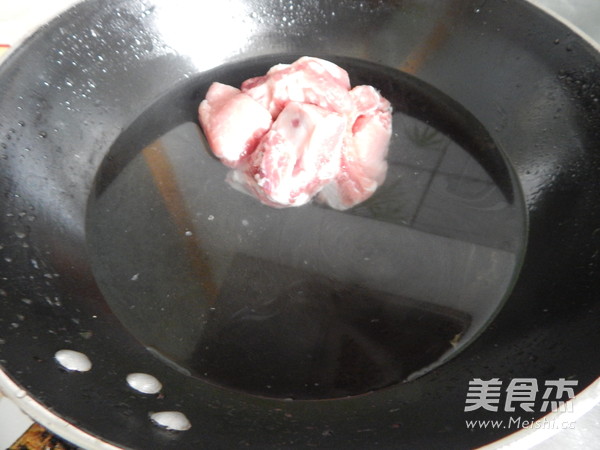 玉米胡萝卜排骨汤