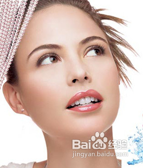 唇膏的涂抹技巧