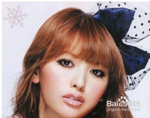 打造焦点派对妆的基本步骤