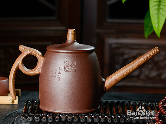 紫砂壶与盖碗茶哪个略胜一筹