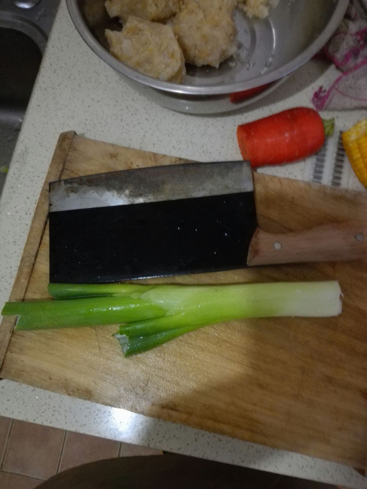 看着都让人流口水的酸菜水饺你会做吗