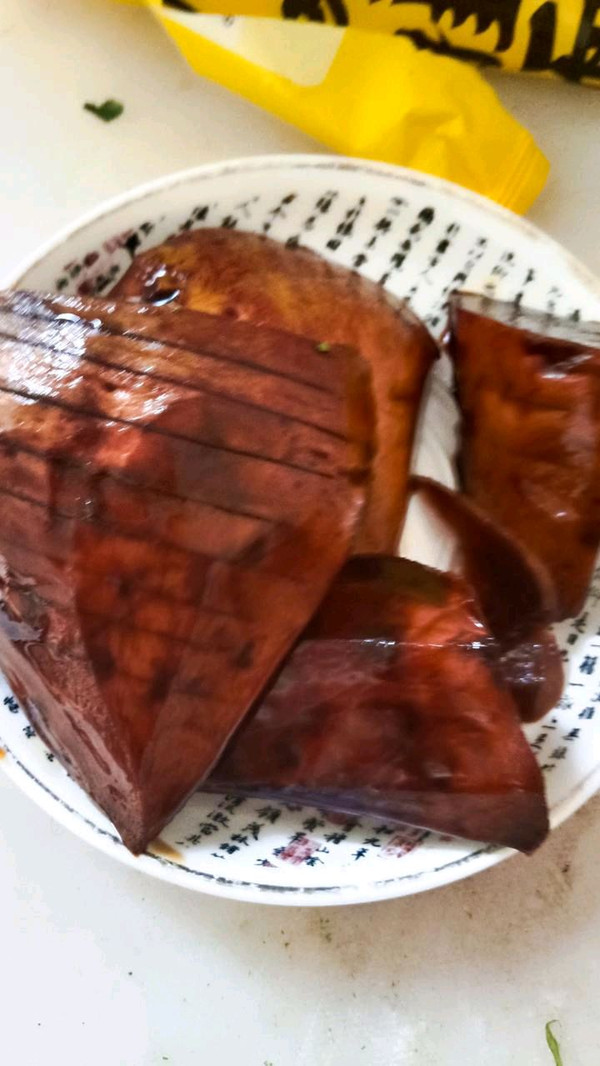 水蒸饼卷咸菜疙瘩丝