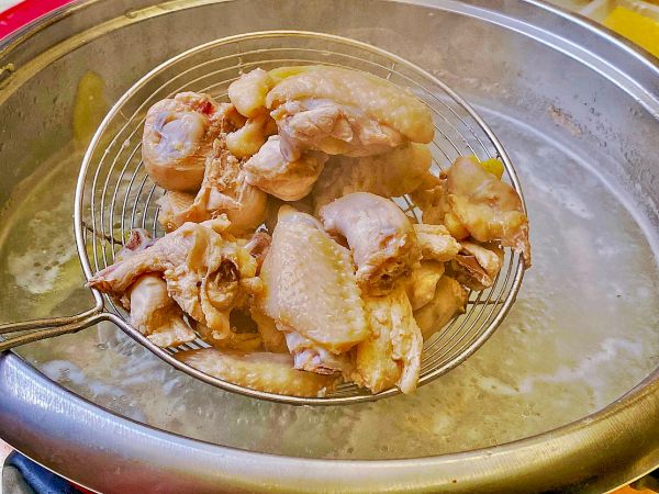 麻辣鲜香火锅鸡