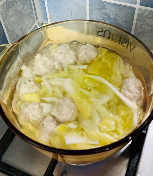 鸡肉丸雪见汤锅