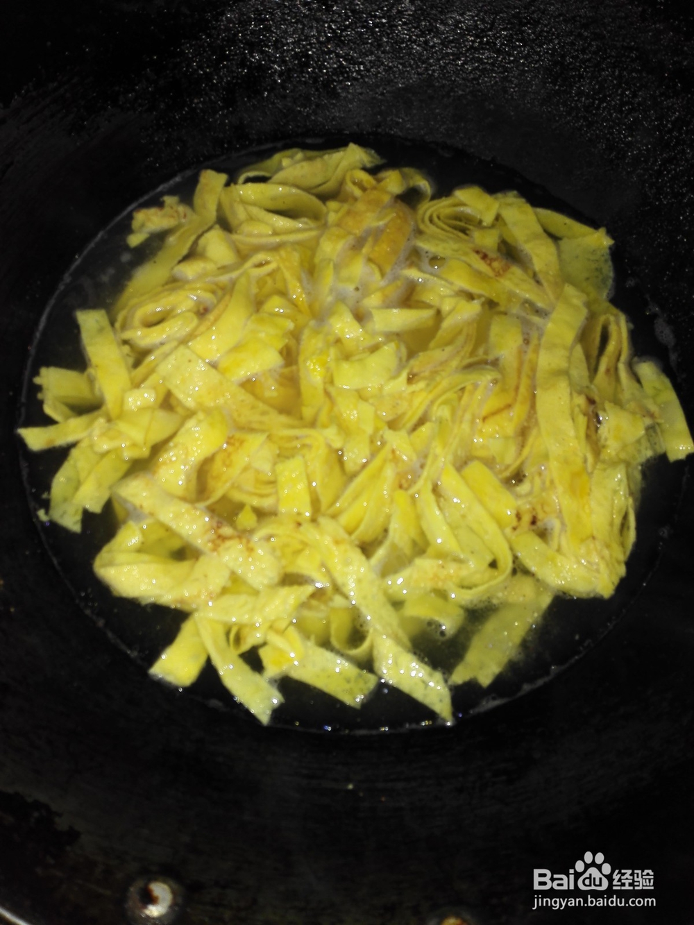 怎样做蛋皮菠菜汤？