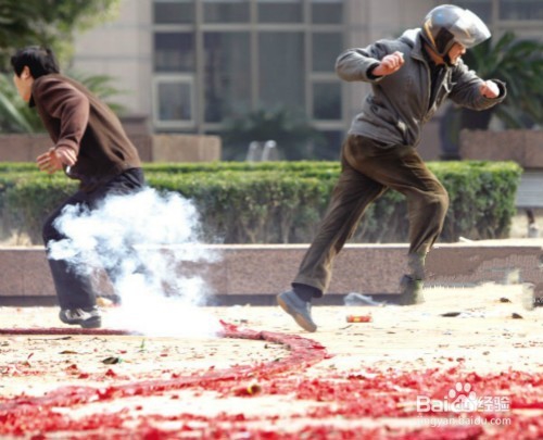 #过年#放烟花该注意什么