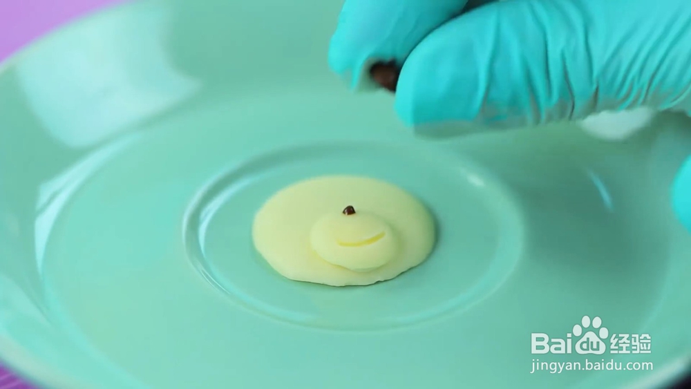 怎么diy圣诞气息的纸杯蛋糕