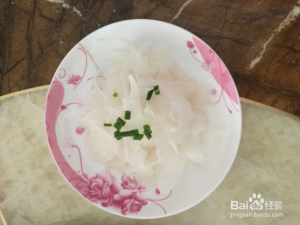 如何做萝卜片炒肉碎