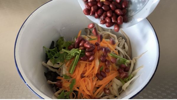 凉拌手撕杏鲍菇