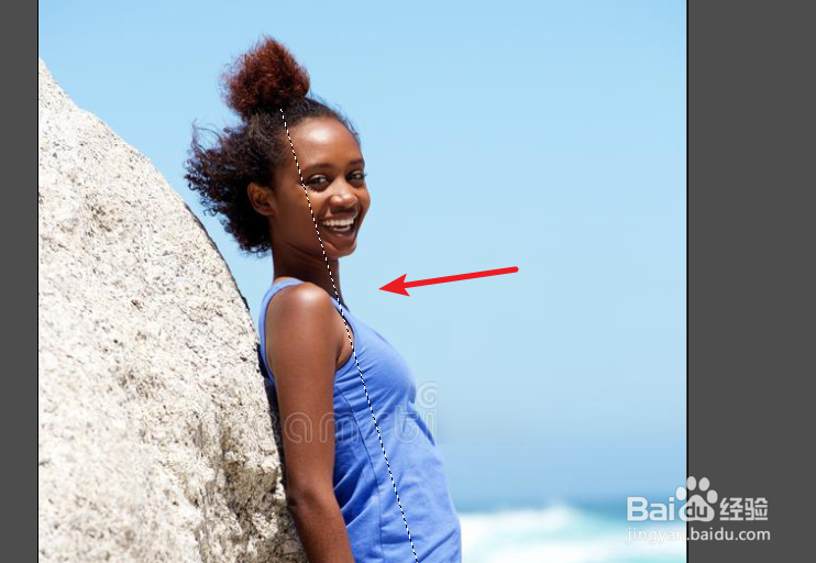 PS2019如何校正倾斜的图片？