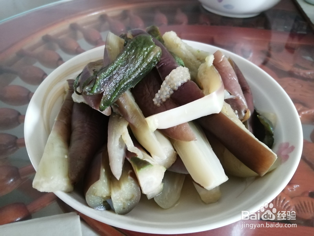 极味家常菜:双色椒素炒茄子