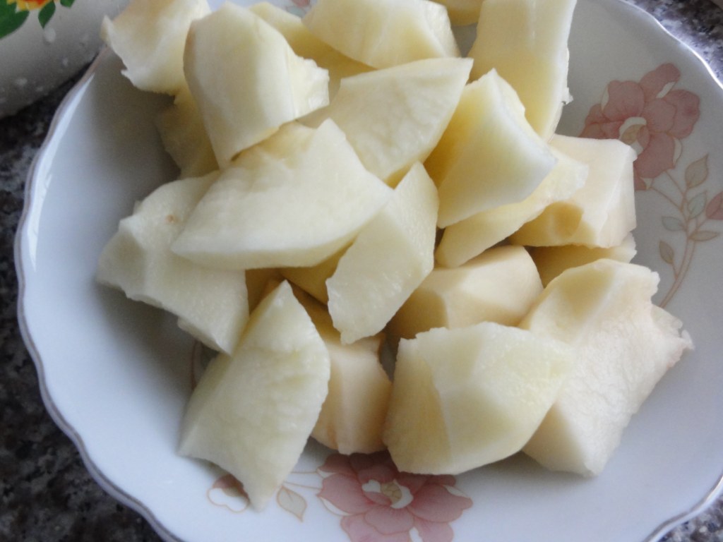 香甜可口的土豆焖鸡翅,好吃的根本停不下来