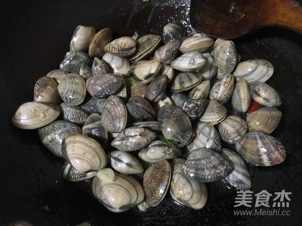 辣炒蛤蜊的做法