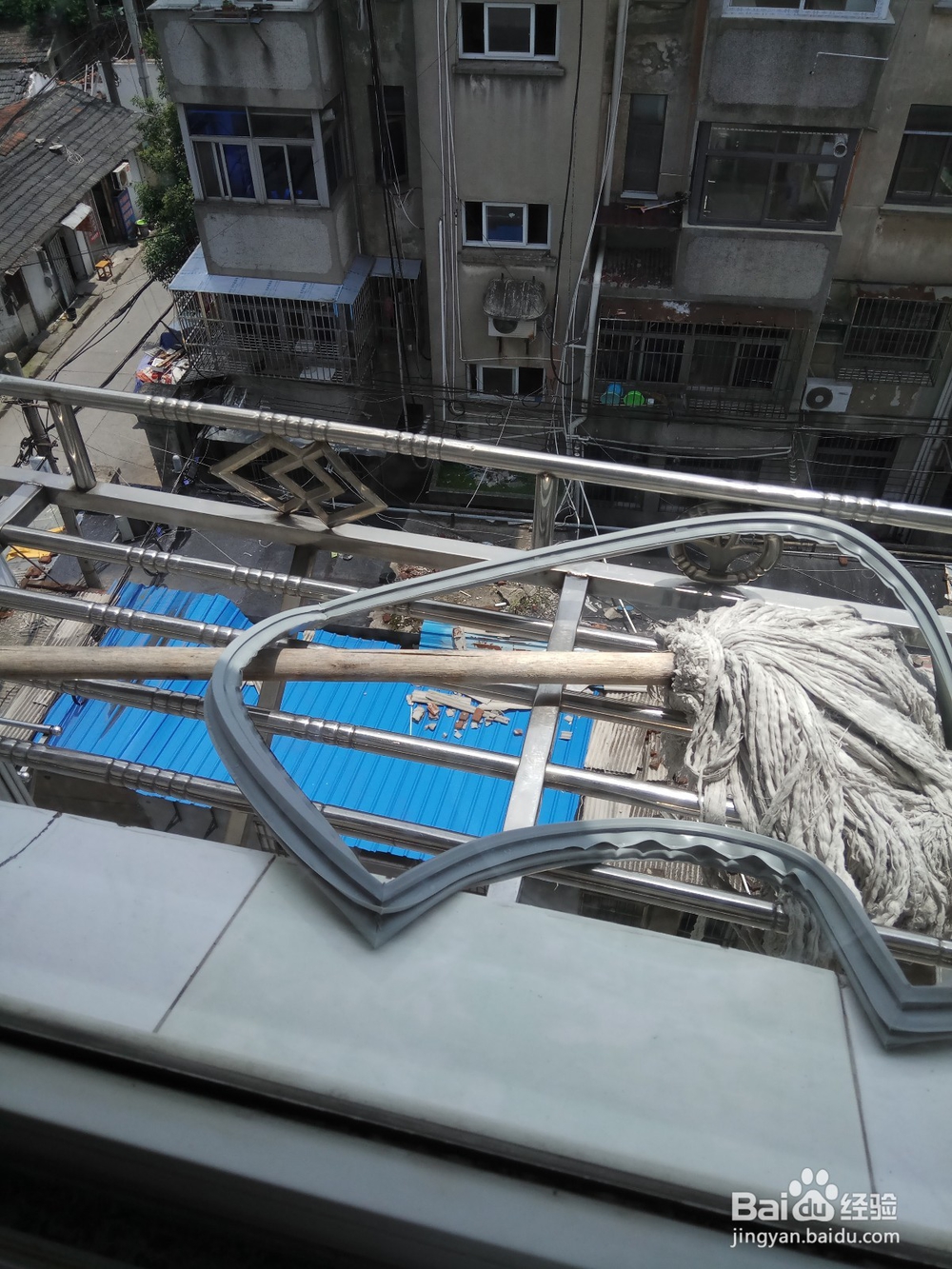 如何清洗家用冰箱门的密封圈