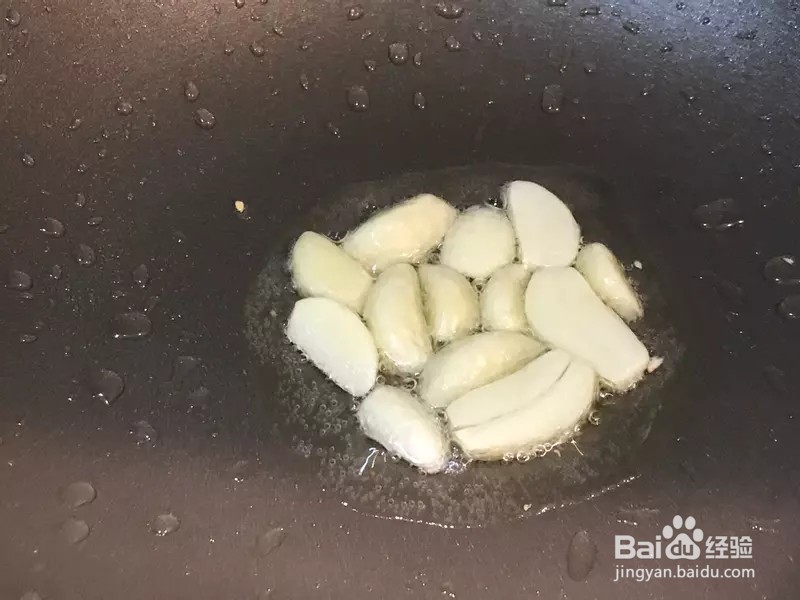 怎样做出家常菜系列之茭白烩鸡丁