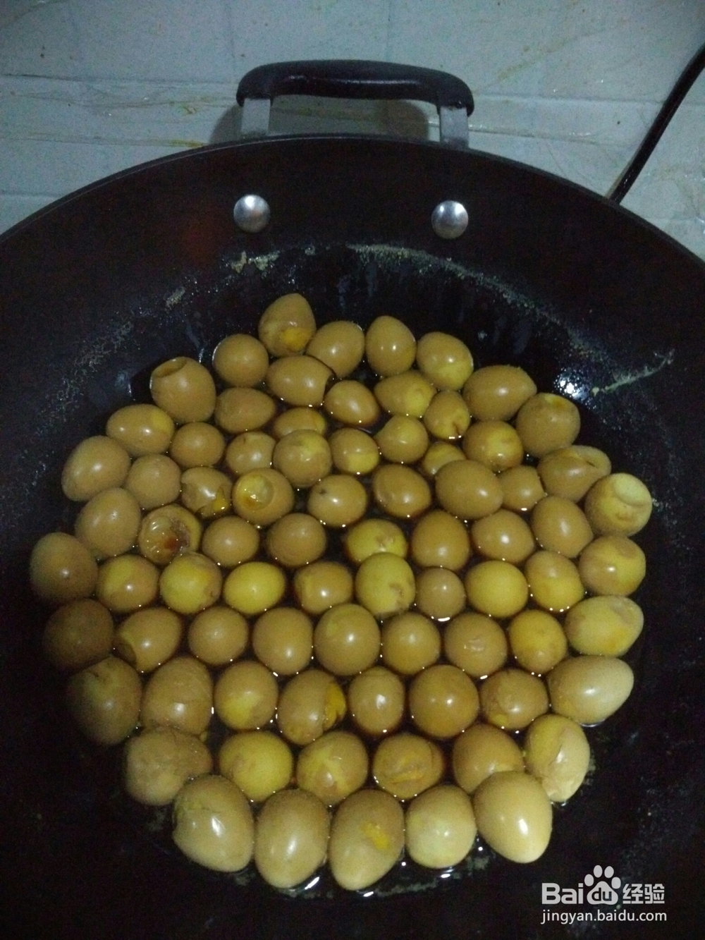 香喷喷的啤酒卤鹌鹑蛋