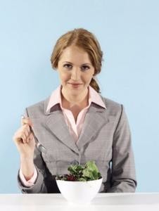 如何认知对上班族有益健康的饮食方式