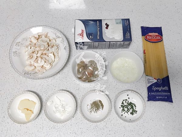 奶油口菇虾仁意面