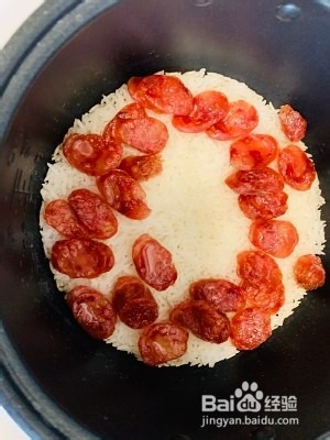 腊肠煲仔饭怎么做