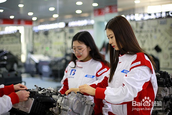 郑州北方汽车学校学生动手机会多吗?