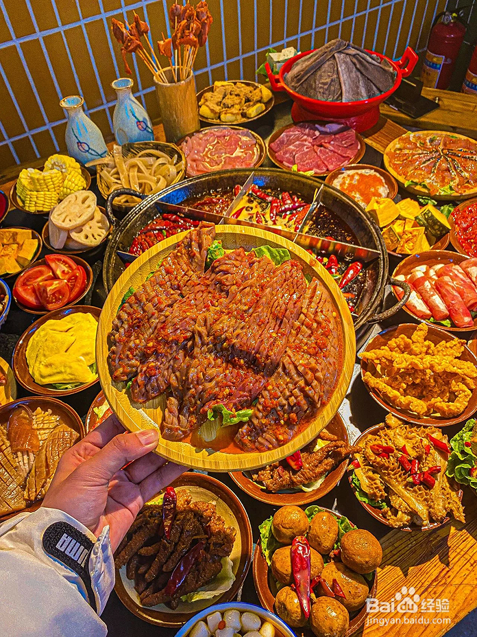 私藏老火锅本地人排队吃，超正宗