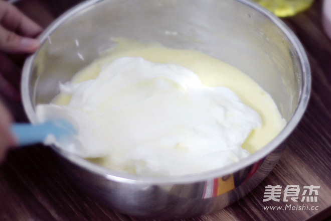 戚风奶油卷的做法