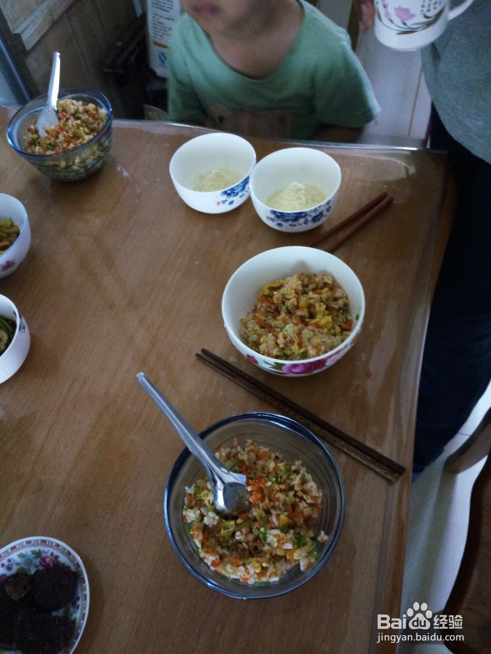 营养蛋炒饭----小盆友的大爱