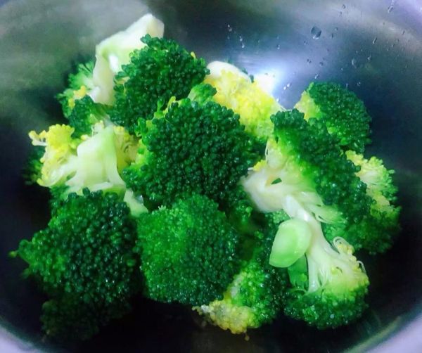 午餐肉时蔬双米堡