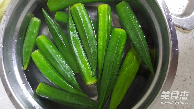 凉拌秋葵的做法