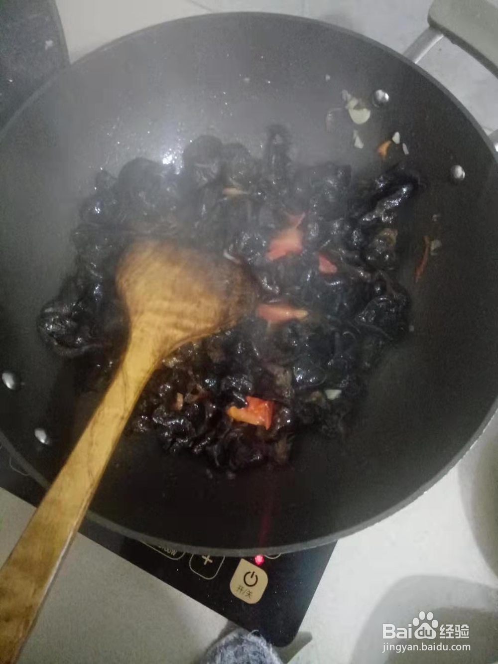 二人餐桌系列九：木耳炒肉