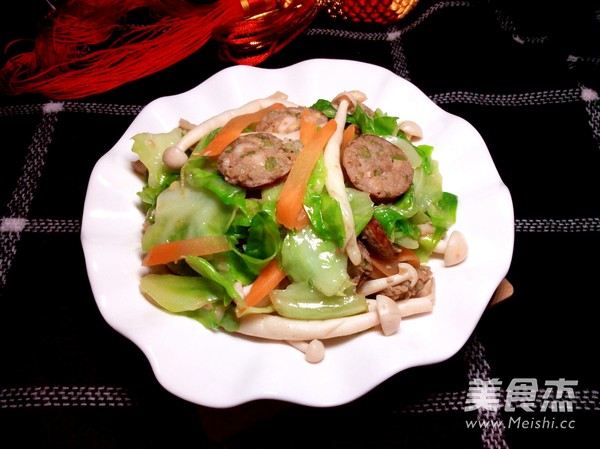 香肠烩卷心菜