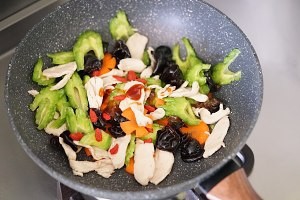 苦瓜鸡肉片怎么做