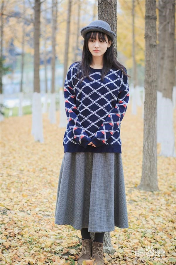 毛衣裙怎么搭配？