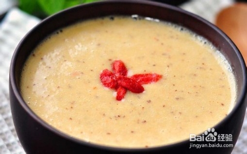 桂圆红枣小米粥的做法