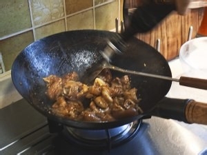 红烧猪蹄的做法