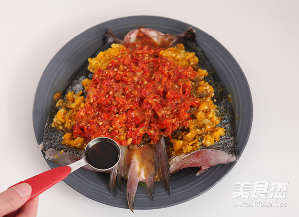 双色剁椒鱼头