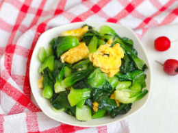 如何做油菜炒鸡蛋