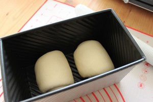 用烤箱做松软面包的做法
