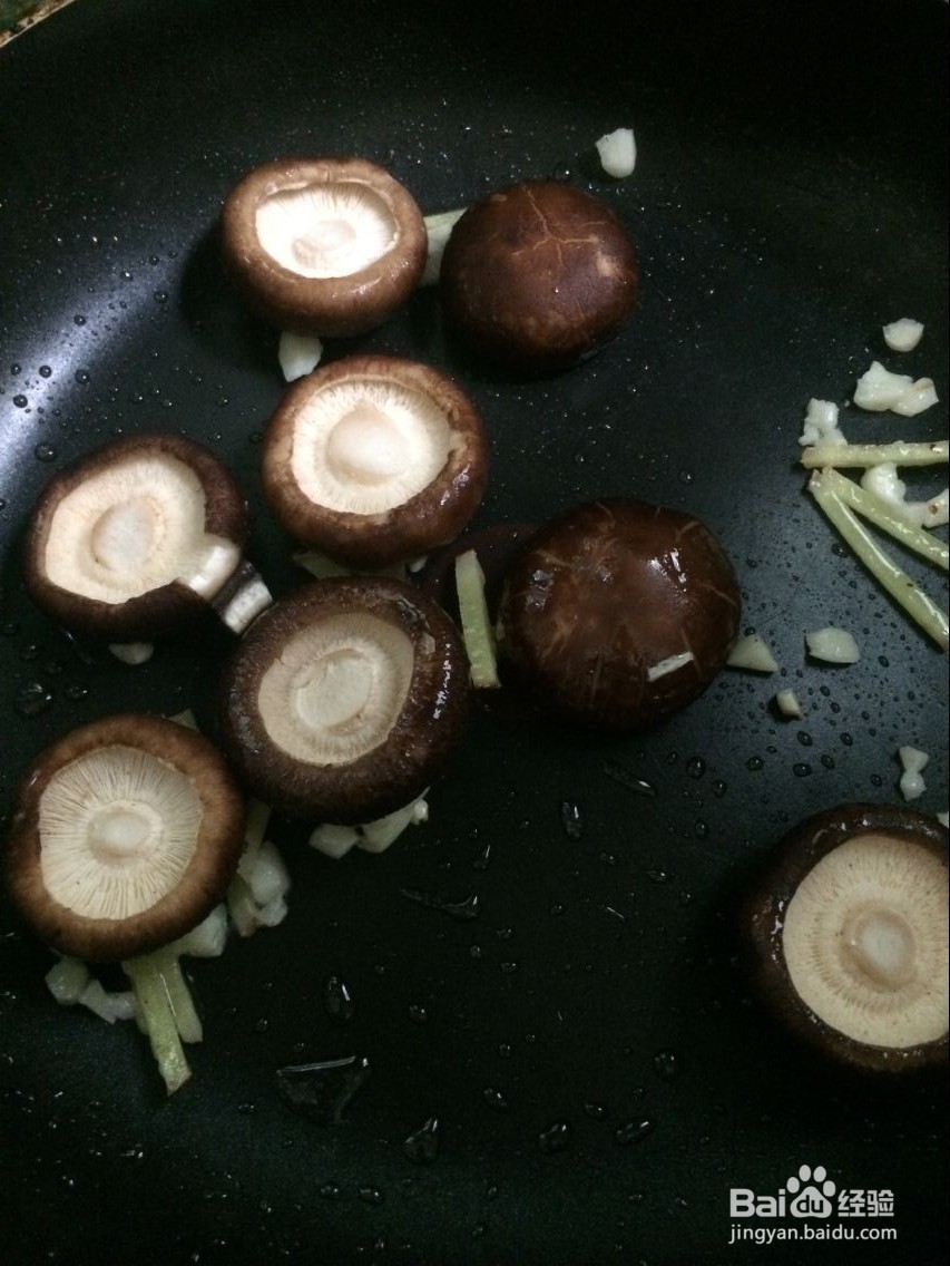 蘑菇鹌鹑蛋的做法