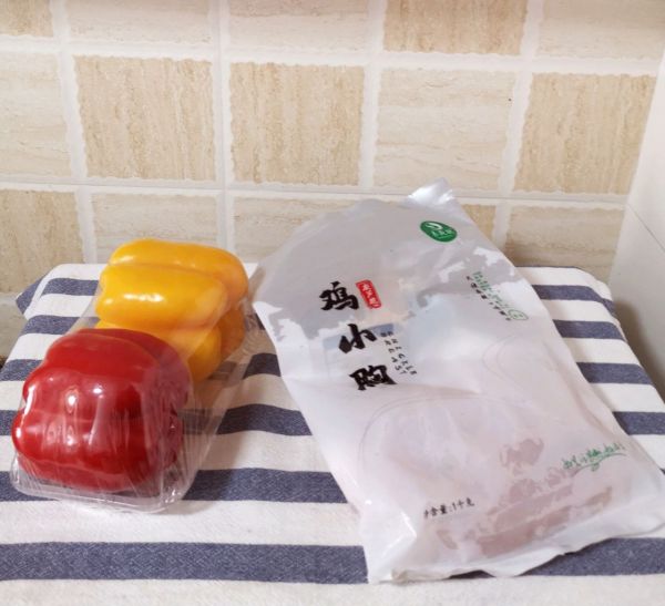 蚝油芦笋辣子鸡丁