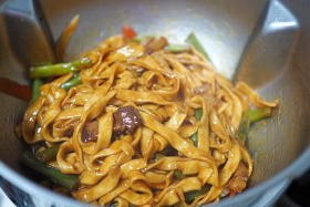 美味豆角焖面