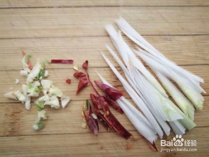凉拌香菜胡萝卜丝的做法