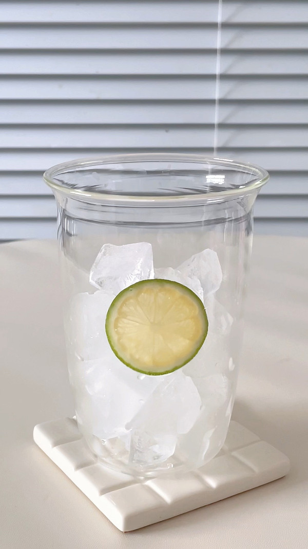 柠檬桃桃西打雪顶