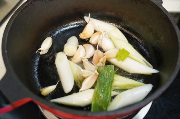 蒸汽锅白萝卜牛巴脑