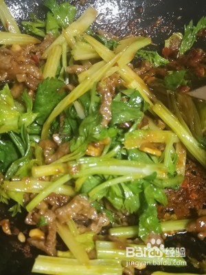 食补佳品芹菜牛肉丝的做法