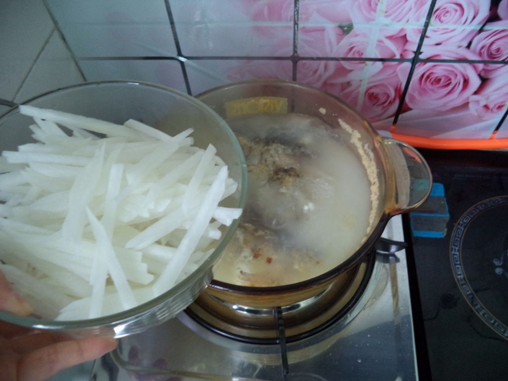 美味的白萝卜鲫鱼汤的做法,你学会了吗